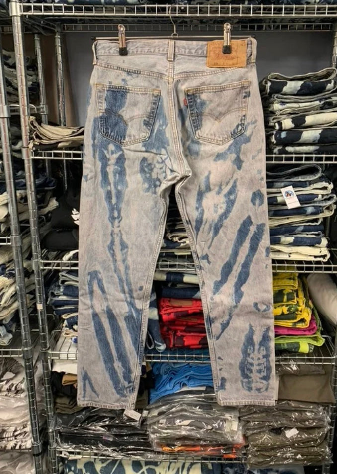 Levi's Blue Bleachers - 31" waist