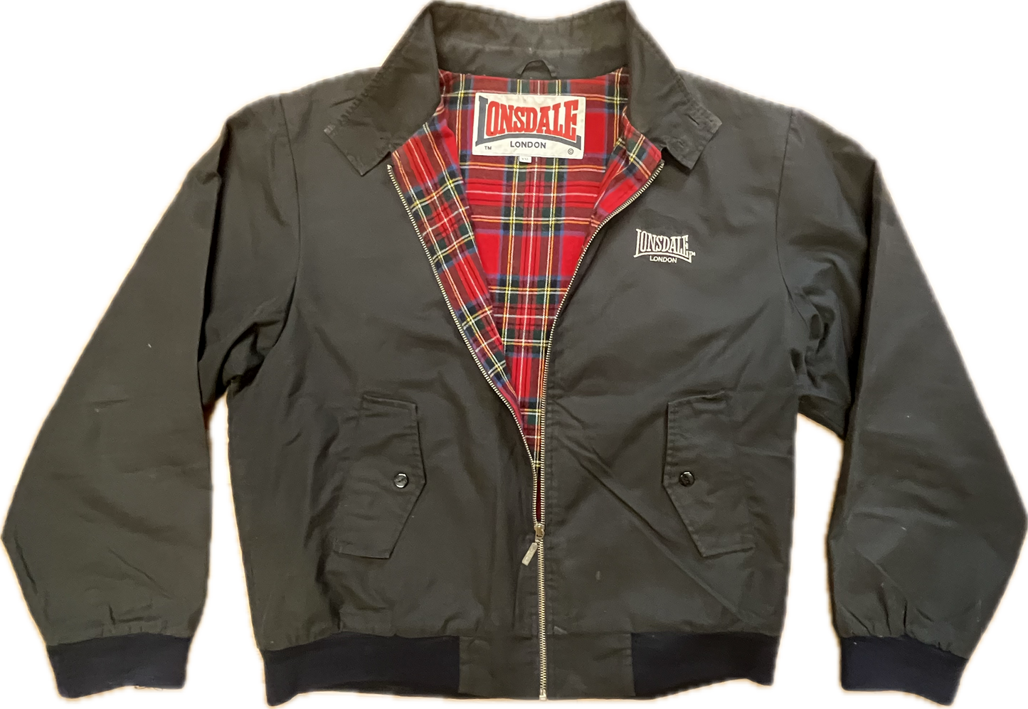 Lonsdale classic slim fit Harrington Jacket. Embroidered classic Lonsdale logo on the chest