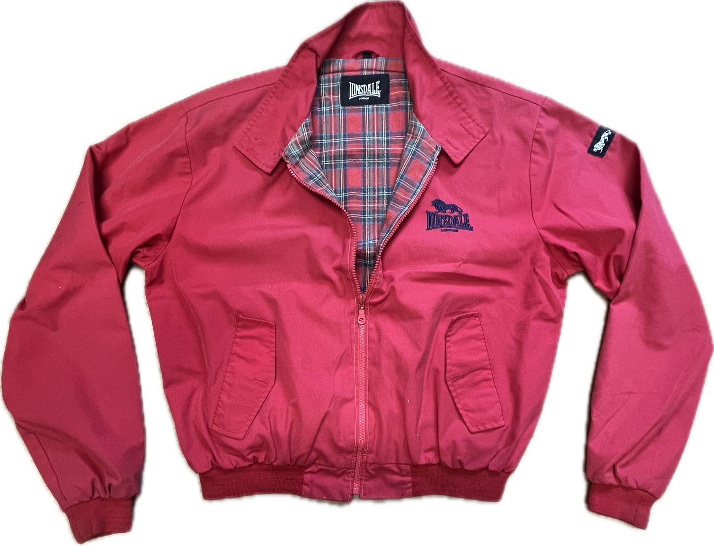 Lonsdale classic slim fit Harrington Jacket. Embroidered classic Lonsdale logo on the chest
