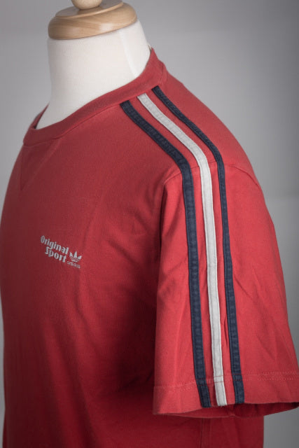 š„ Vintage Adidas t-shirt red Medium