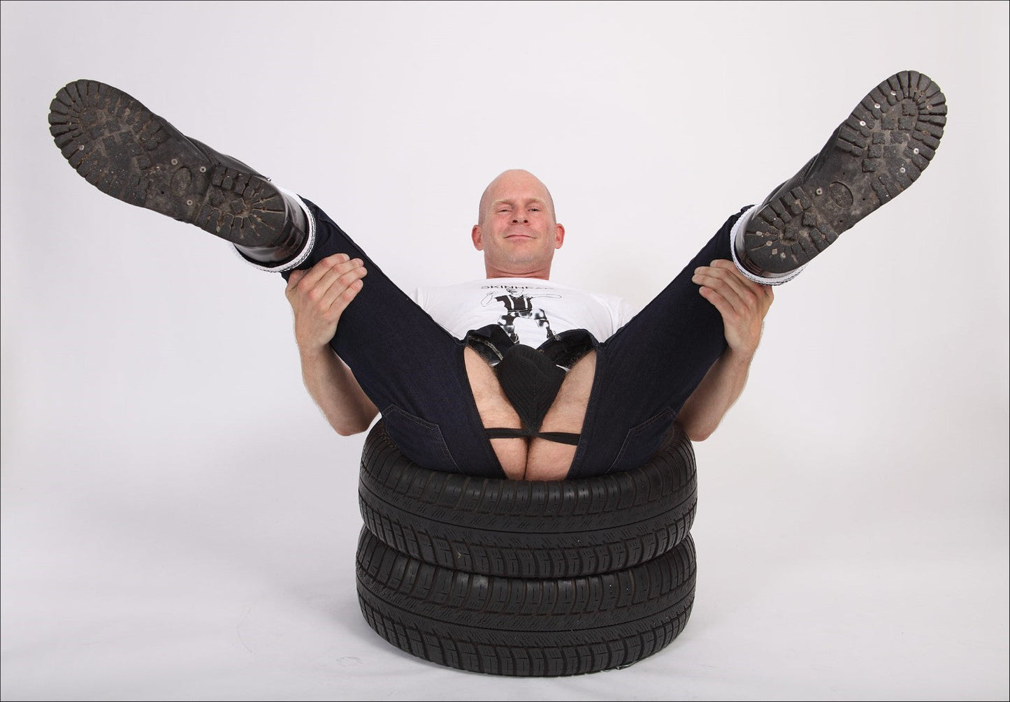 Jean en denim stretch coupe skinny noir avec fermeture éclair au dos et sur toute la longueur