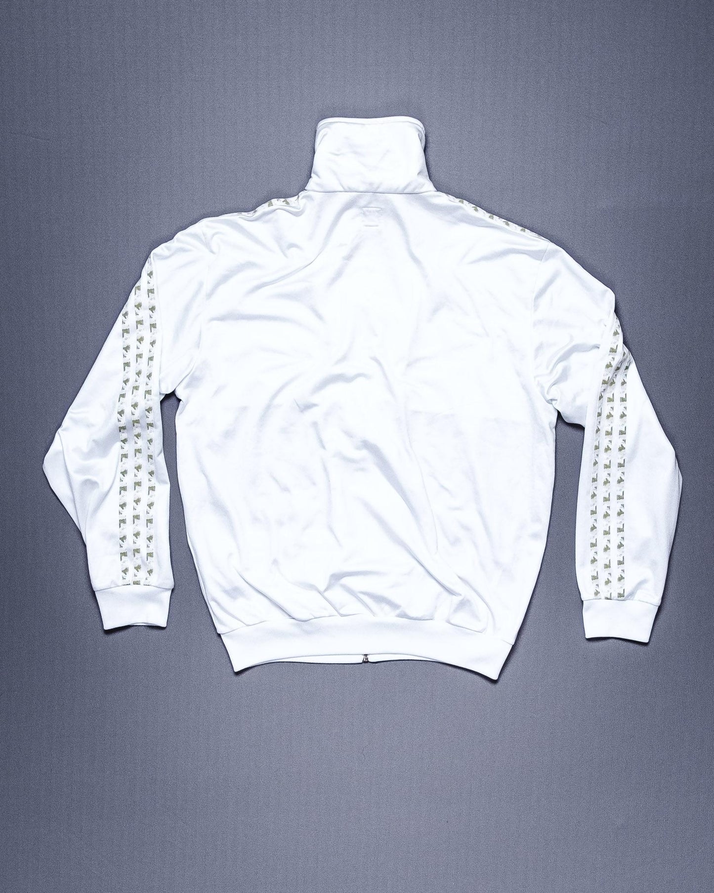 🔥 Adidas Chile jacket White M
