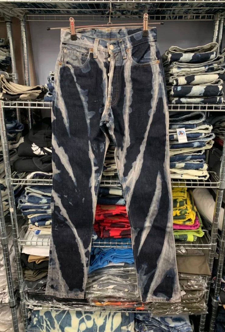 Levi's Blue Bleachers - 27" waist