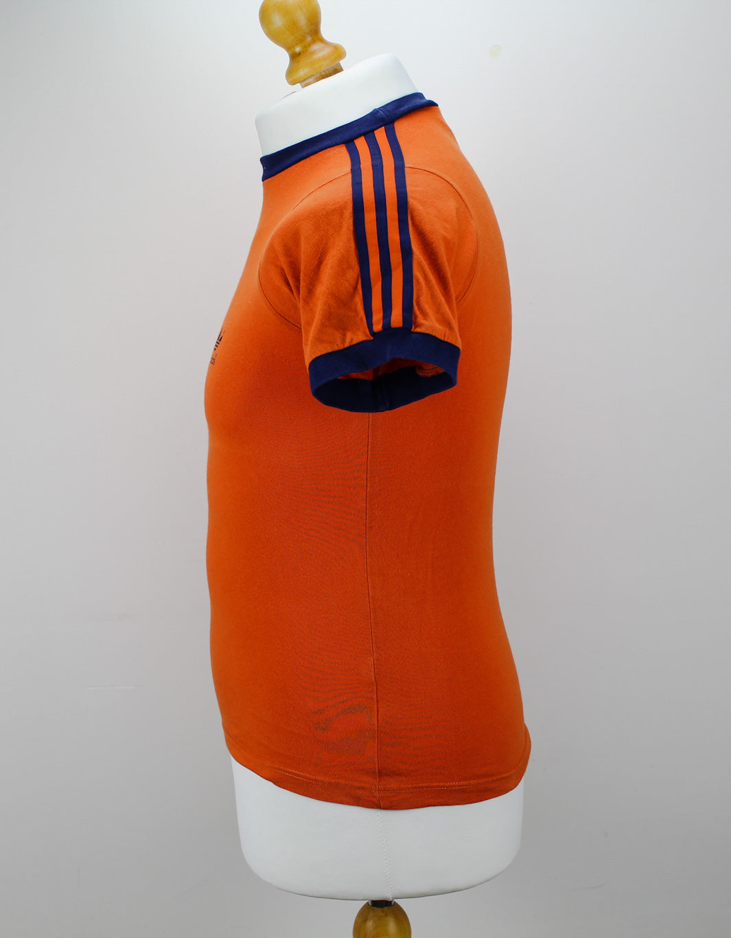 🔥 80's Adidas T- Shirt Orange - XS