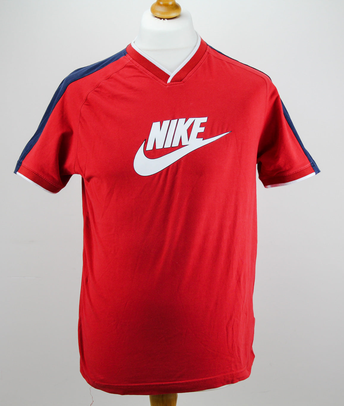 🔥 Vintage Classic Nike T-shirt Red - Medium