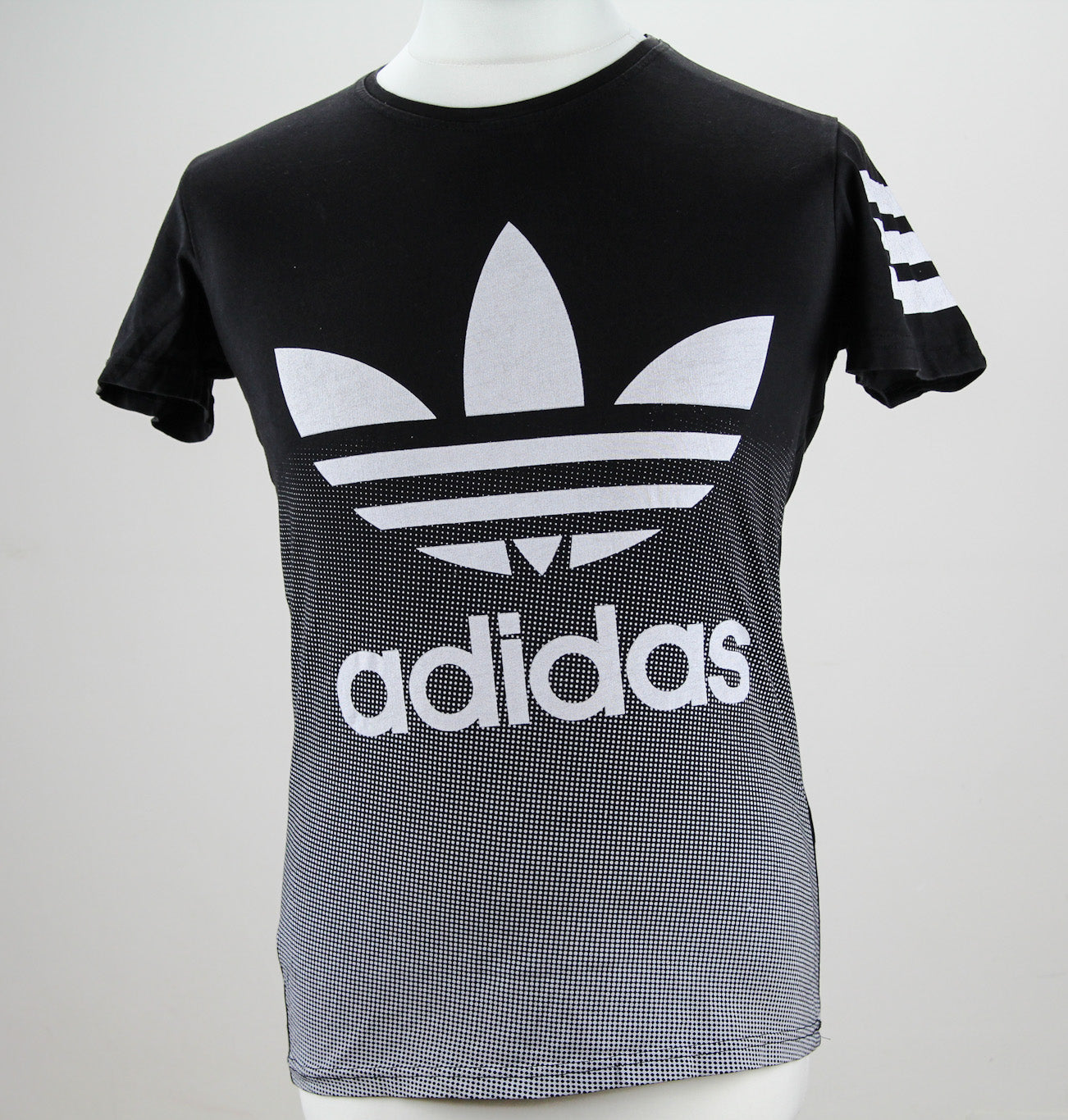 🔥 Rare Vintage Adidas t-shirt Black - Small