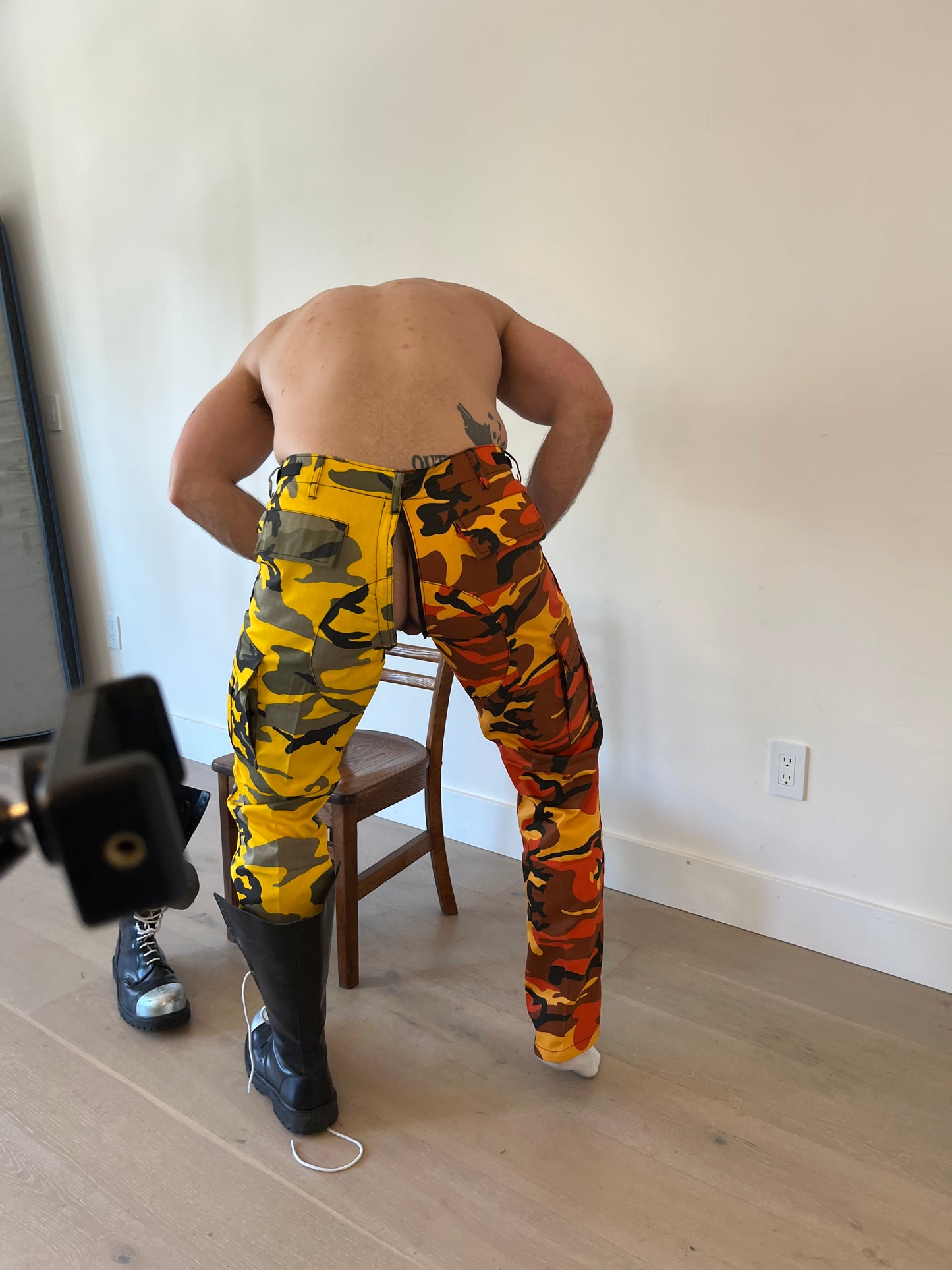 Combat trousers orange-yellow camouflage with back/full zip