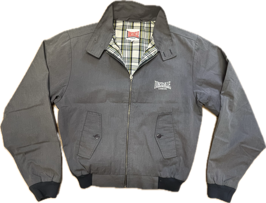 Lonsdale classic slim fit Harrington Jacket. Embroidered classic Lonsdale logo on the chest