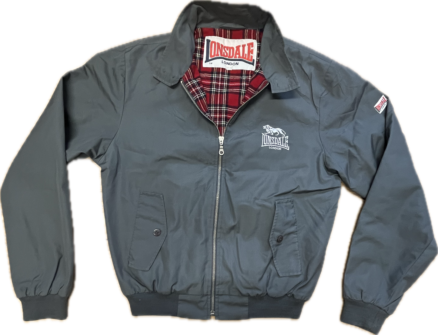 Lonsdale classic slim fit Harrington Jacket. Embroidered classic Lonsdale logo on the chest