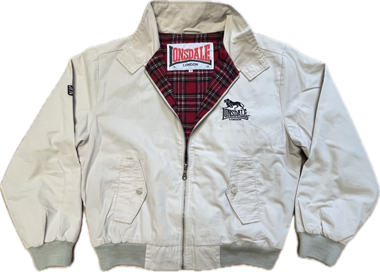 Lonsdale classic slim fit Harrington Jacket. Embroidered classic Lonsdale logo on the chest