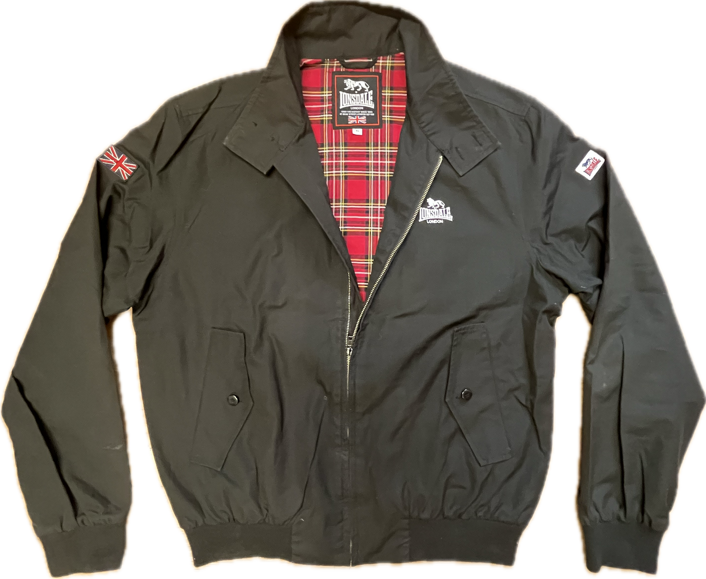Lonsdale classic slim fit Harrington Jacket. Embroidered classic Lonsdale logo on the chest