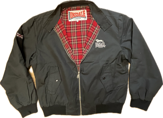 Lonsdale classic slim fit Harrington Jacket. Embroidered classic Lonsdale logo on the chest