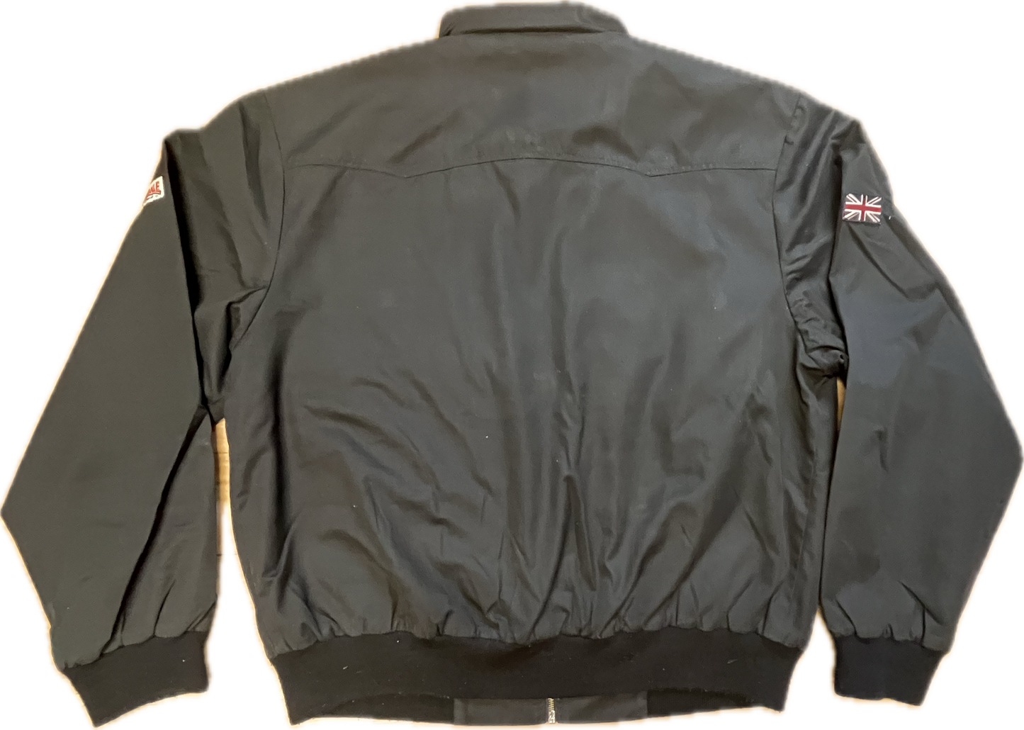 Lonsdale classic slim fit Harrington Jacket. Embroidered classic Lonsdale logo on the chest