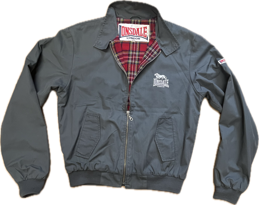Lonsdale classic slim fit Harrington Jacket. Embroidered classic Lonsdale logo on the chest