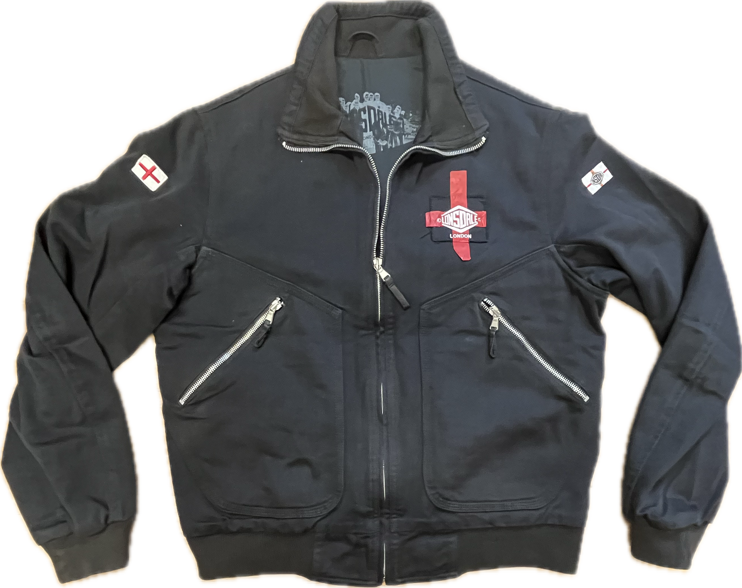 Lonsdale classic slim fit Harrington Jacket. Embroidered classic Lonsdale logo on the chest