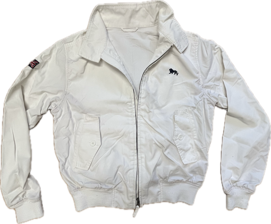 Lonsdale classic slim fit Harrington Jacket. Embroidered classic Lonsdale logo on the chest