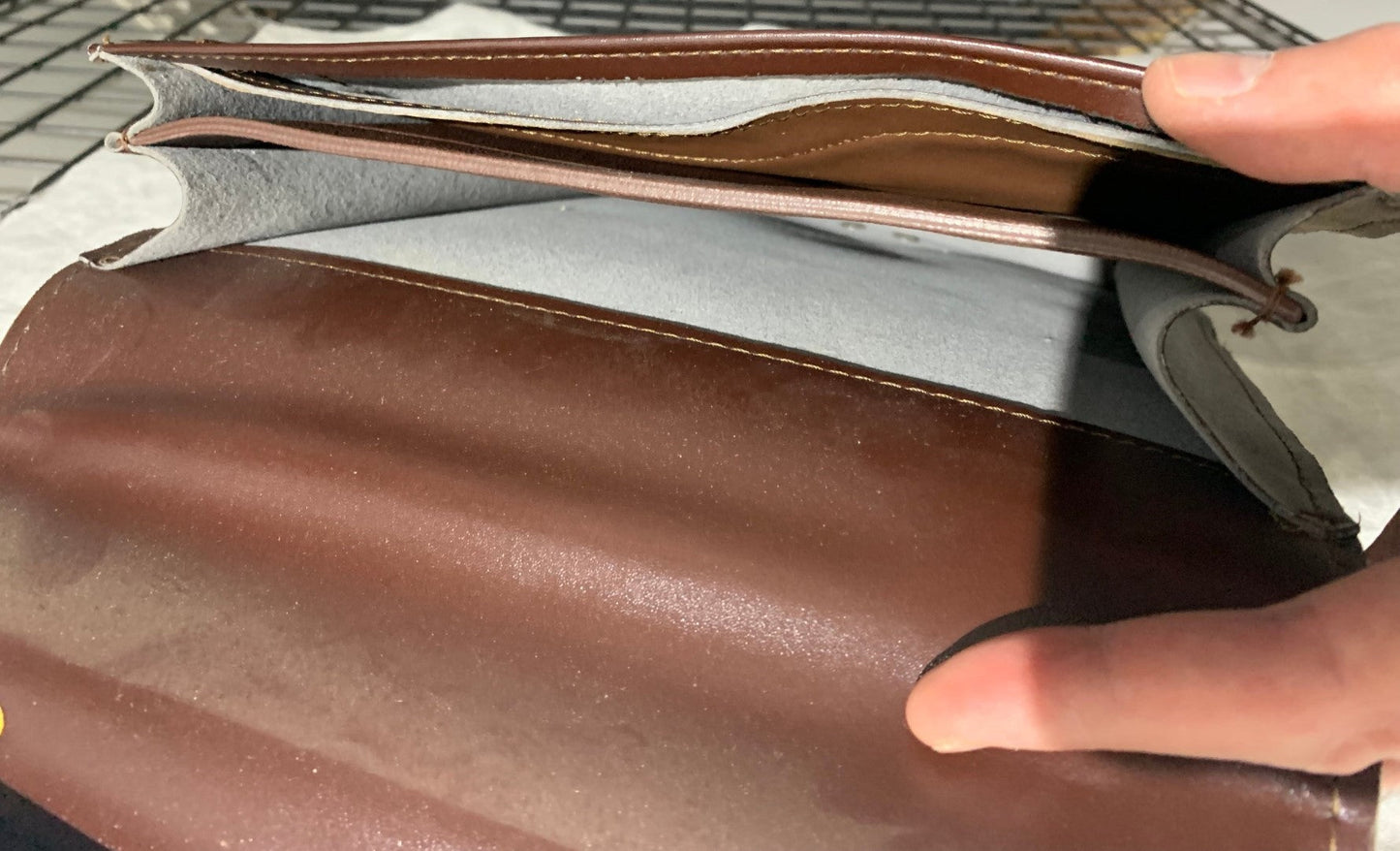 Original Armee-Versandtasche aus Leder