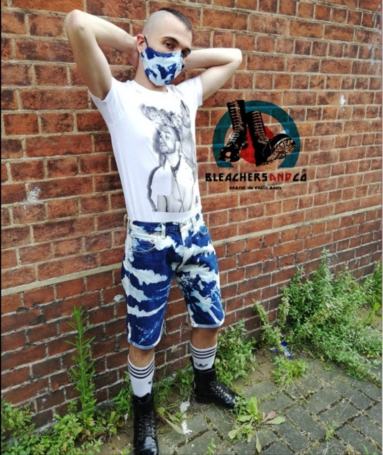 Straight fit bleached shorts blue Levi's with zips (new)
