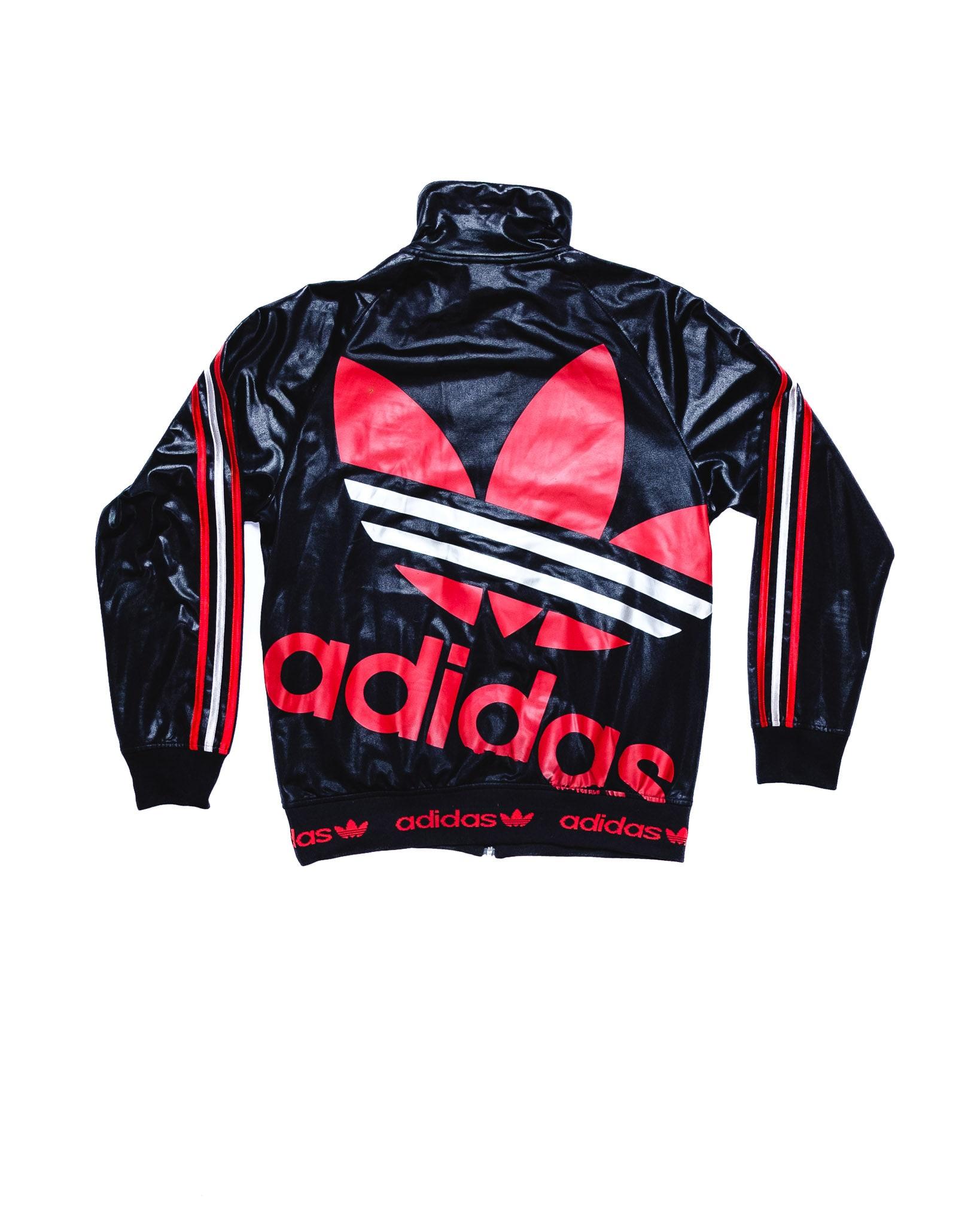Adidas Chile Jacke in Schwarz mit groBem Ruckenprint M