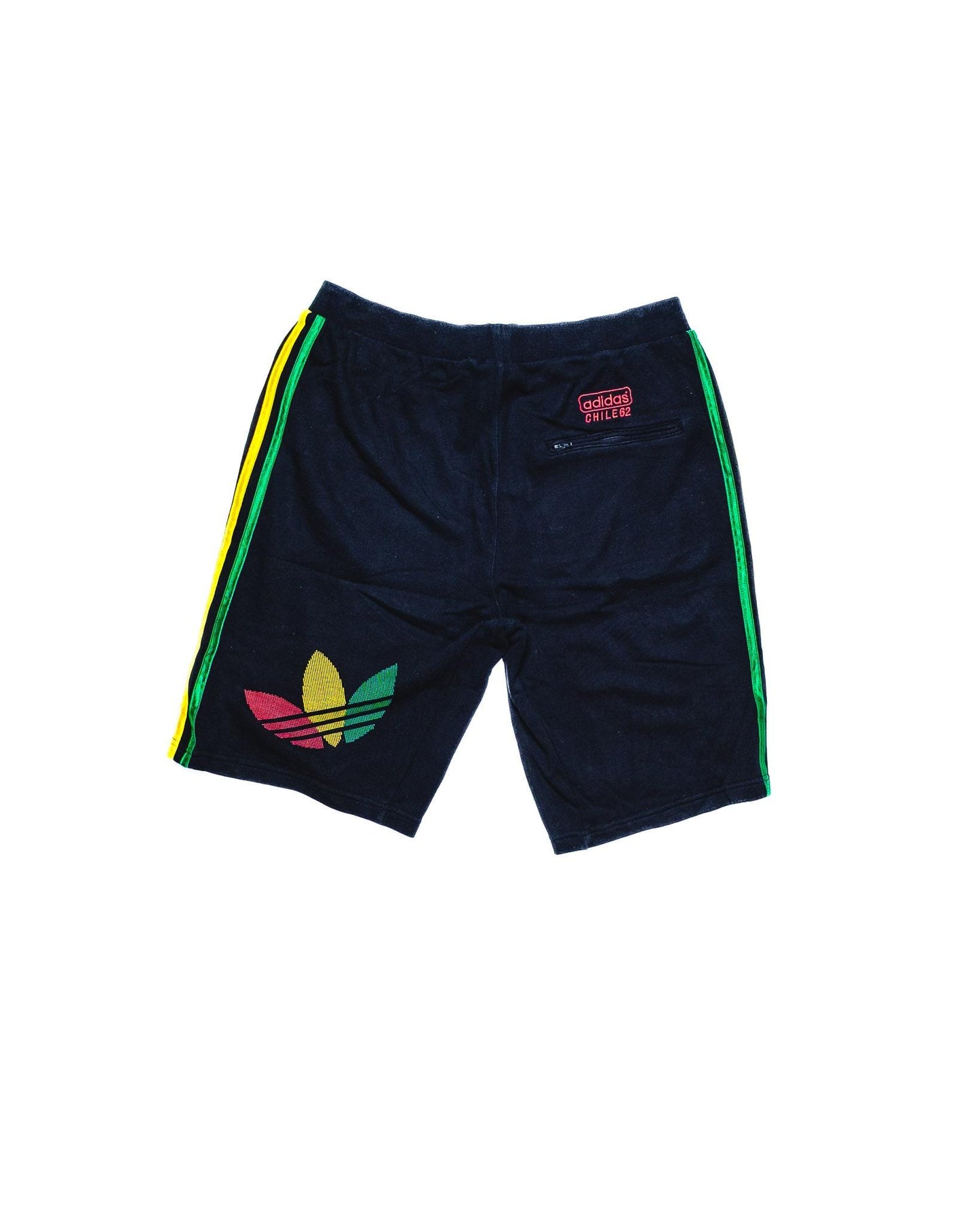 🔥 Adidas shorts in Black L