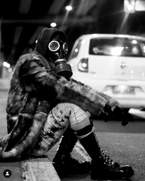 Original Russian gas mask with optional filter and bag