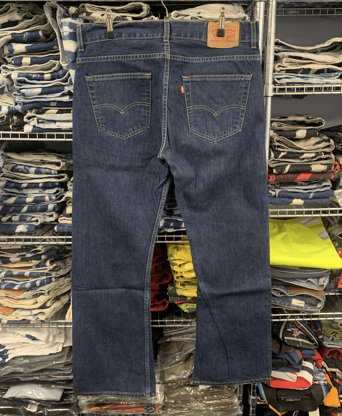 Levi's 512 – Bootcut-Jeans in Blau, 36 Zoll Bundweite