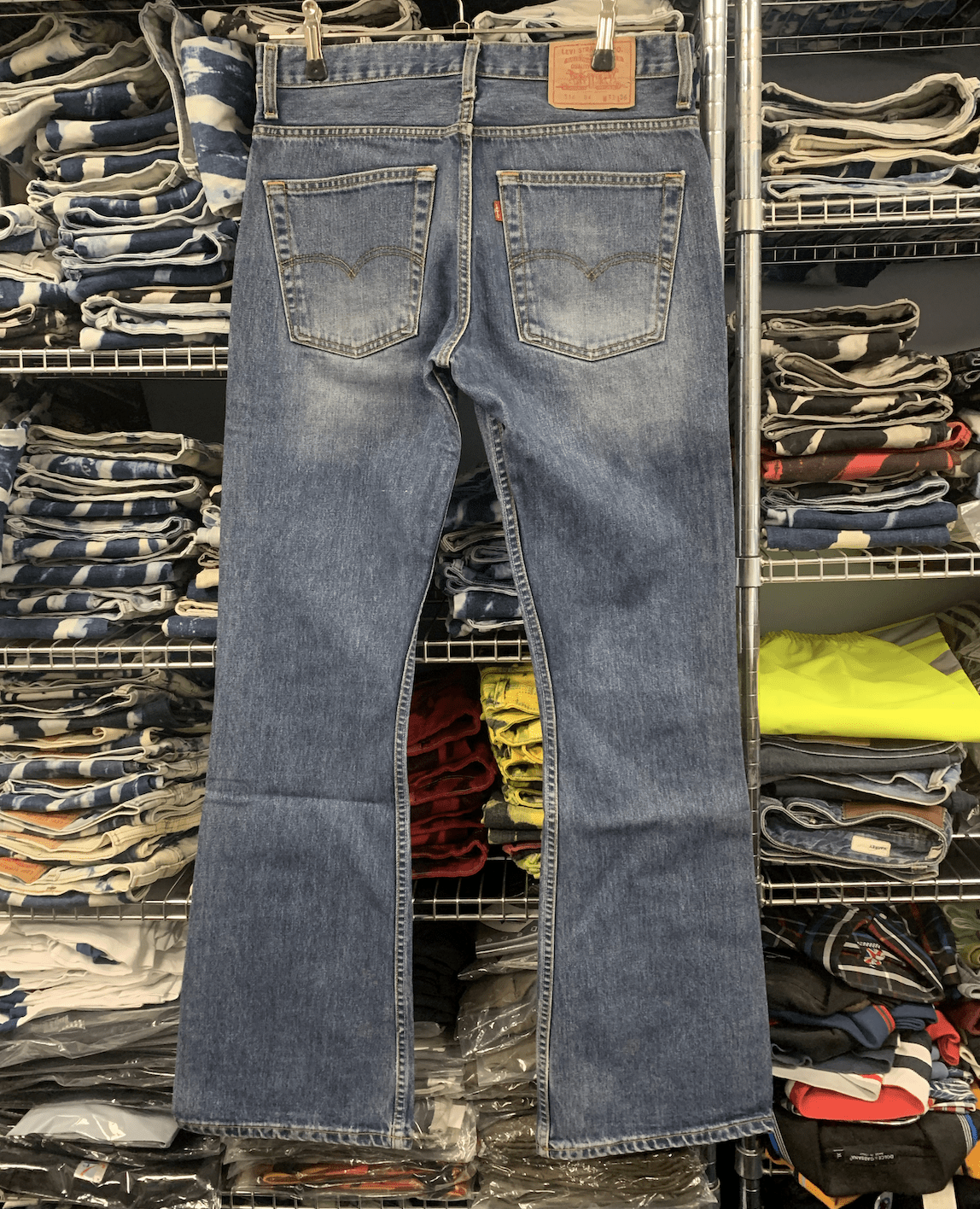 Levi's 516 – Bootcut-Jeans in Blau mit 33 Zoll Bund