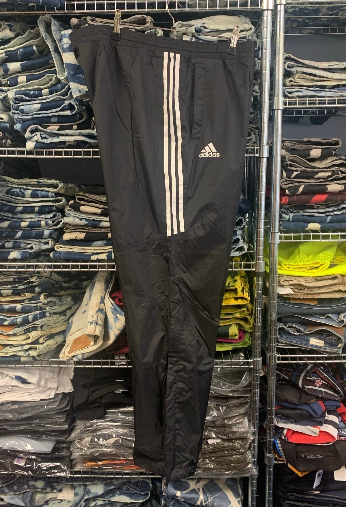 🔥 Adidas trackies black 2XL waterproof